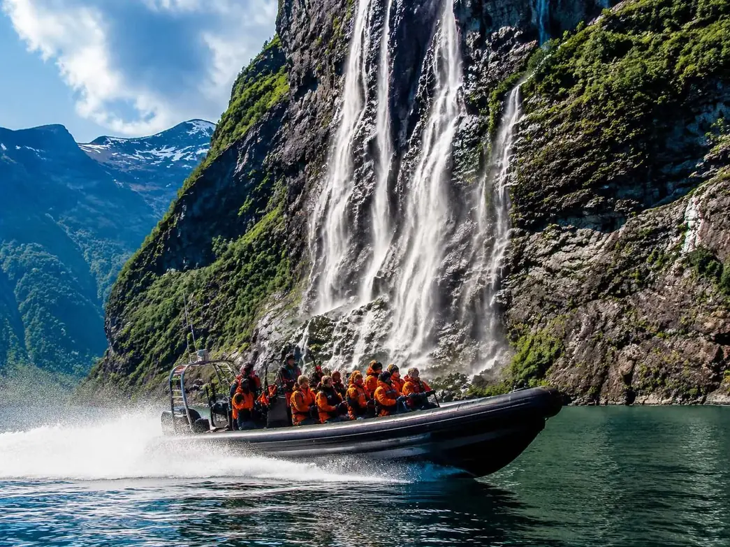 RIB Geiranger &mdash; Fjordsafari